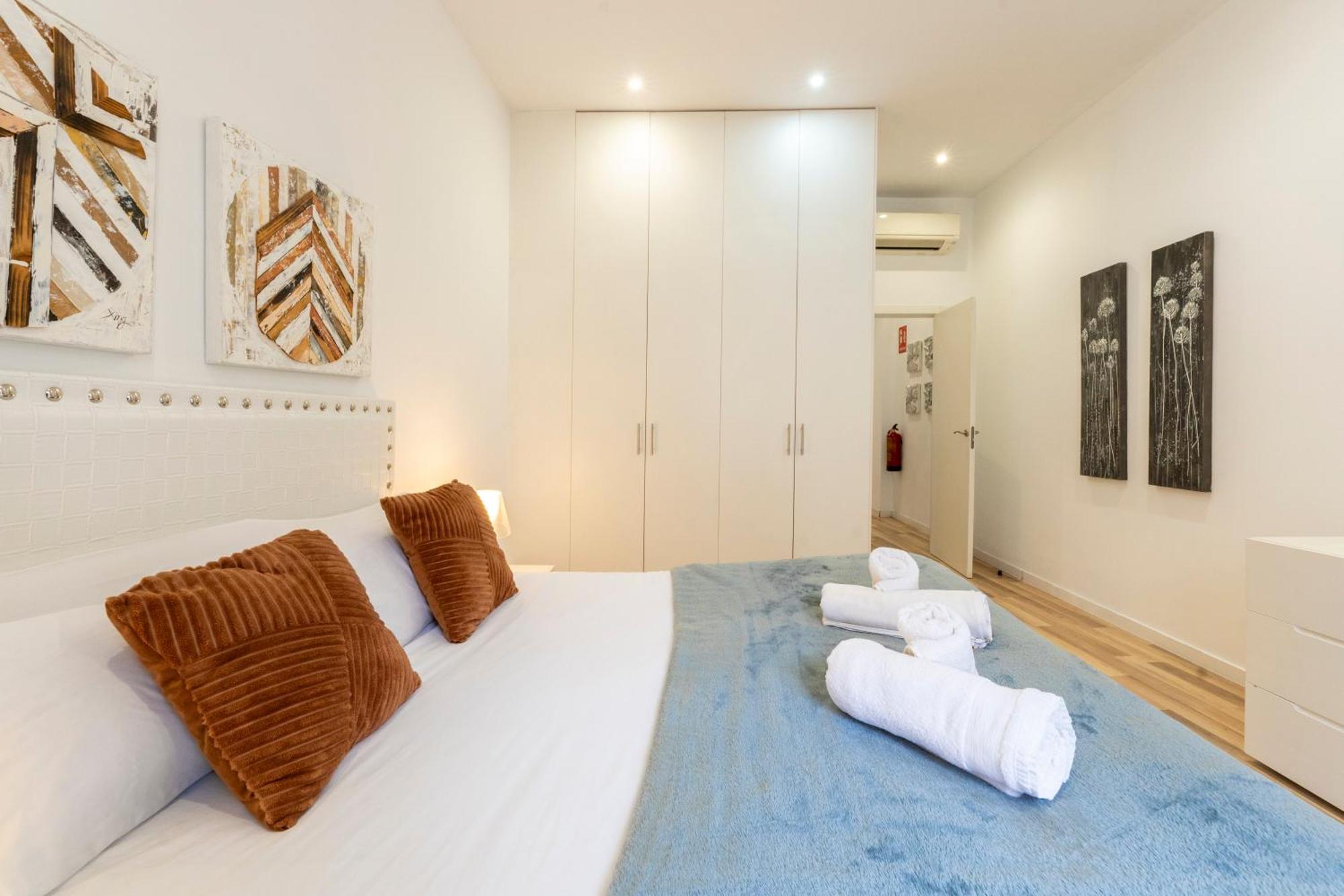 For You Rentals New Design Apartment Temporal Puerta Del Sol Pre10A Madrid Exterior photo