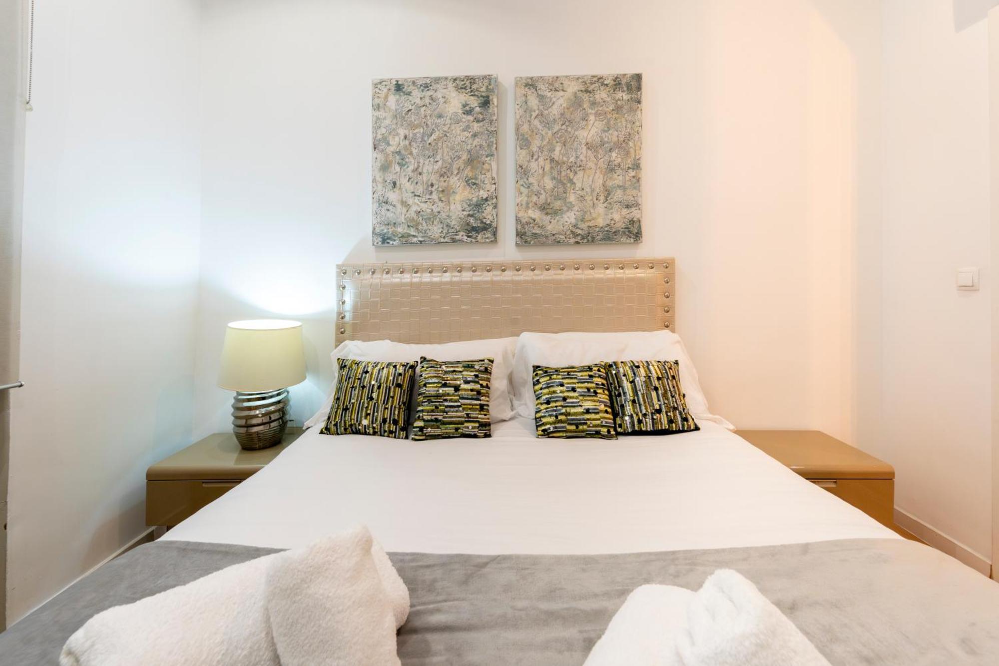 For You Rentals New Design Apartment Temporal Puerta Del Sol Pre10A Madrid Exterior photo