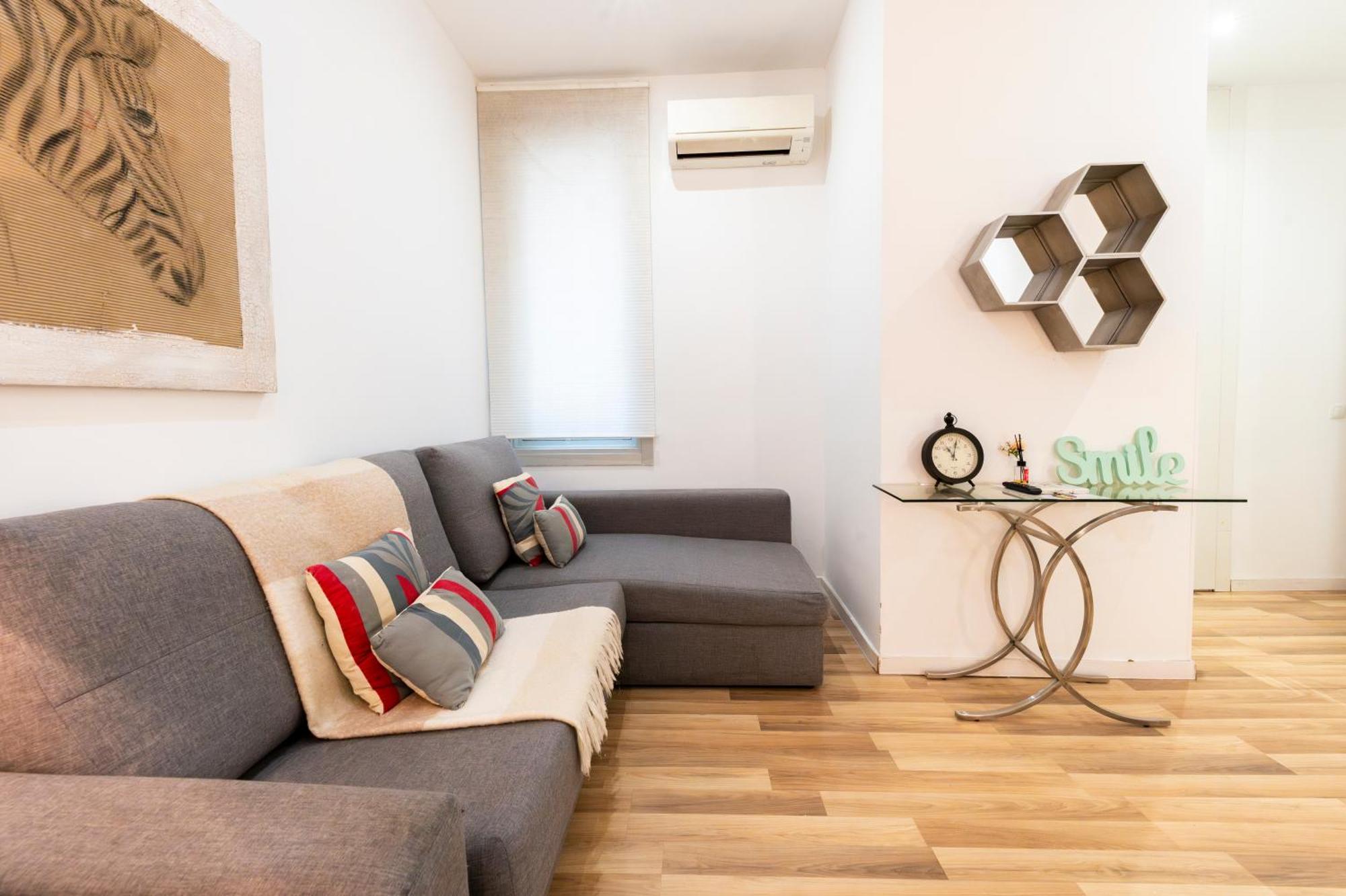 For You Rentals New Design Apartment Temporal Puerta Del Sol Pre10A Madrid Exterior photo