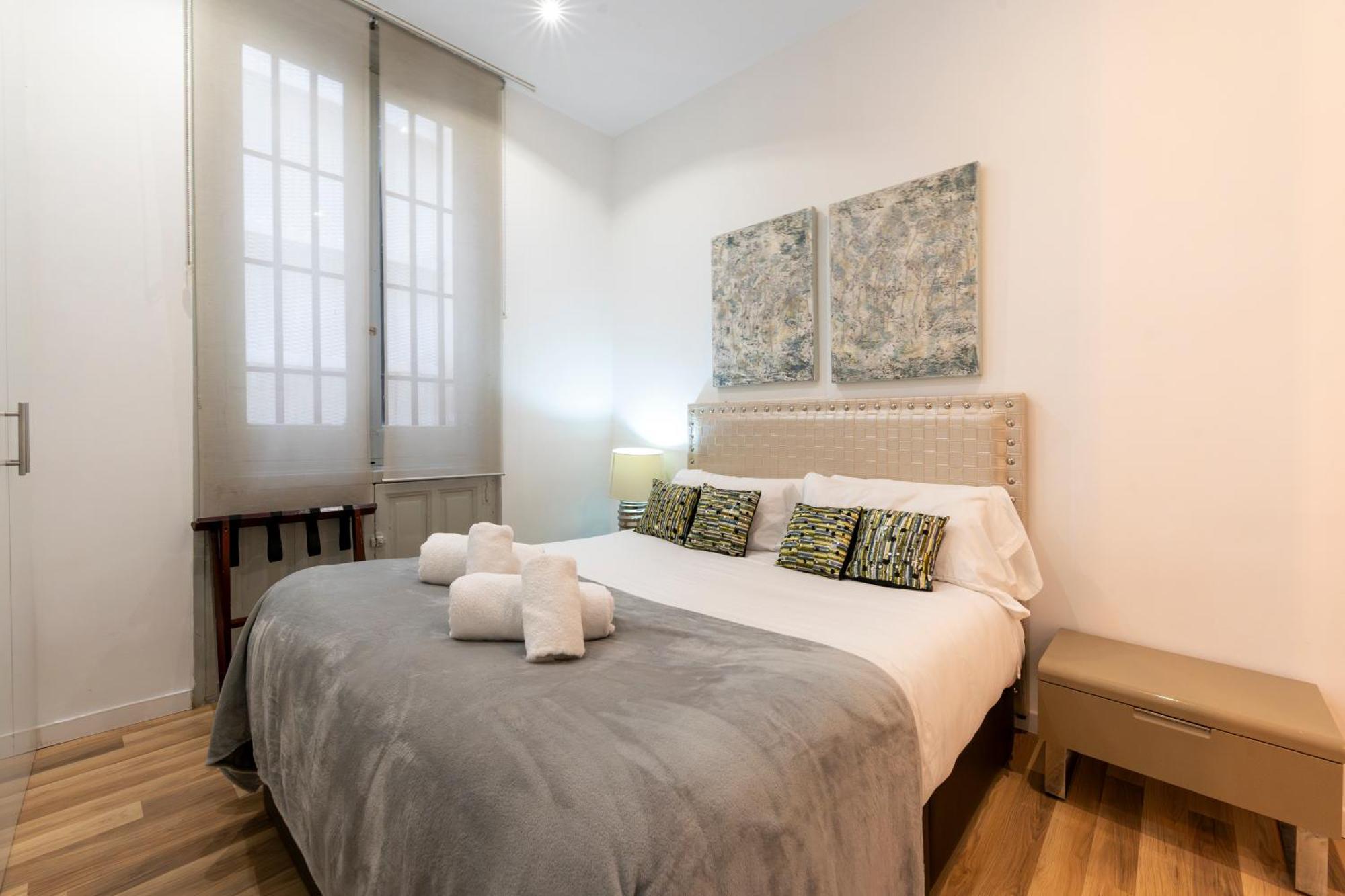 For You Rentals New Design Apartment Temporal Puerta Del Sol Pre10A Madrid Exterior photo