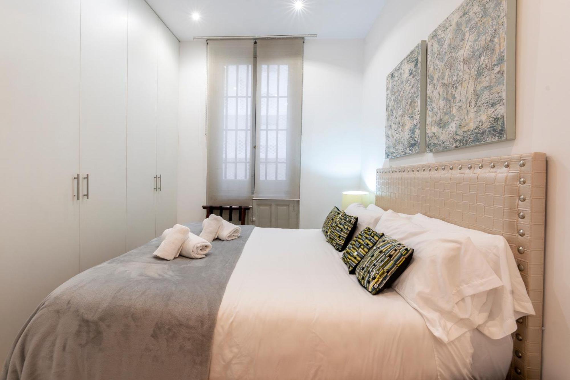 For You Rentals New Design Apartment Temporal Puerta Del Sol Pre10A Madrid Exterior photo
