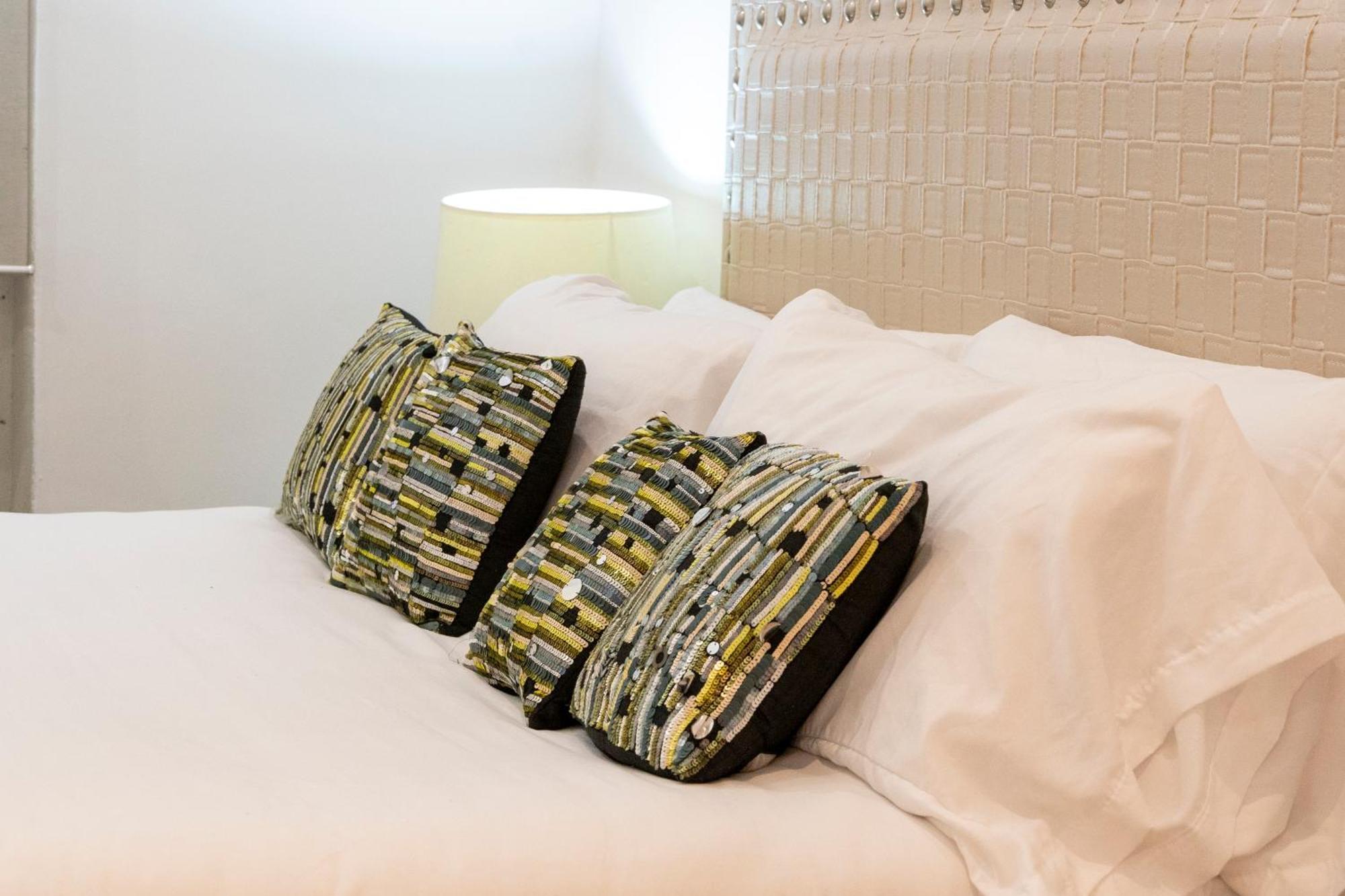 For You Rentals New Design Apartment Temporal Puerta Del Sol Pre10A Madrid Exterior photo